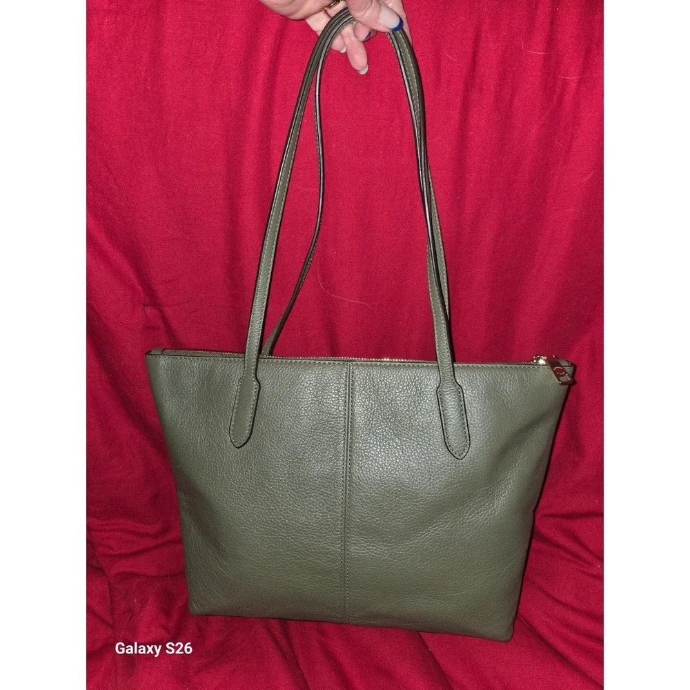 Coach zip top